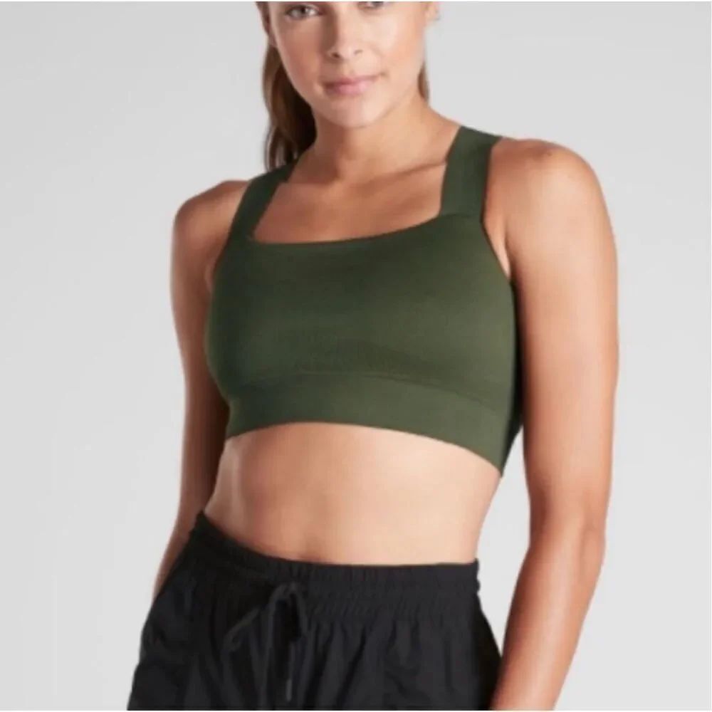 Athleta serene sports bra seamless wide straps light support Tuscan olive medium
